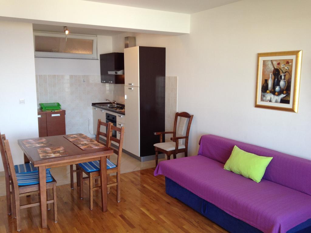 Gala Apartments Omiš Zimmer foto